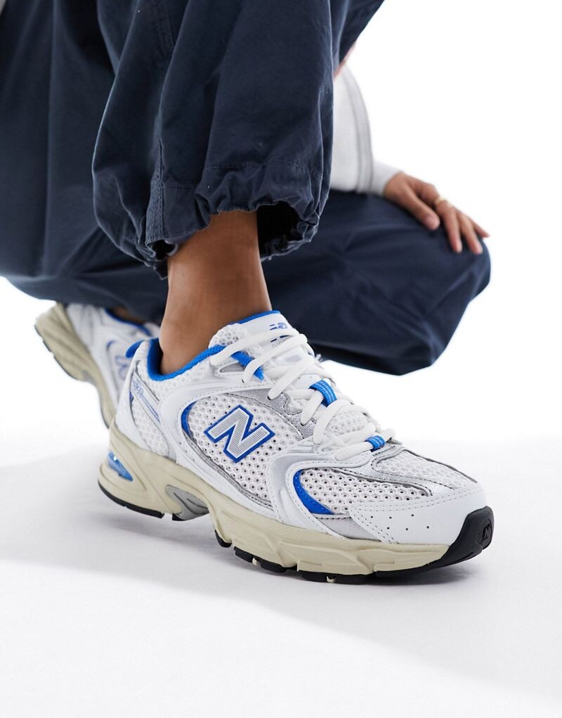 

Бело-синие кроссовки New Balance 530