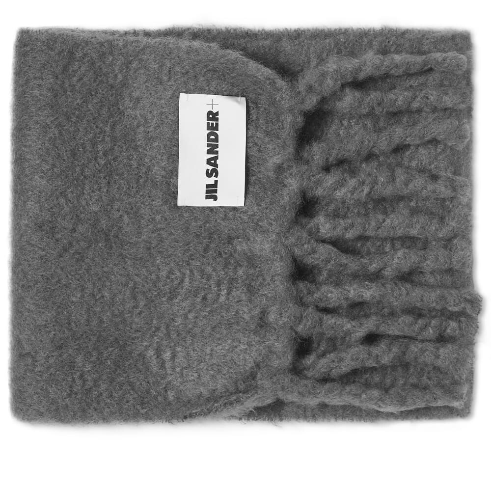 

Шарф с этикеткой Jil Sander Plus