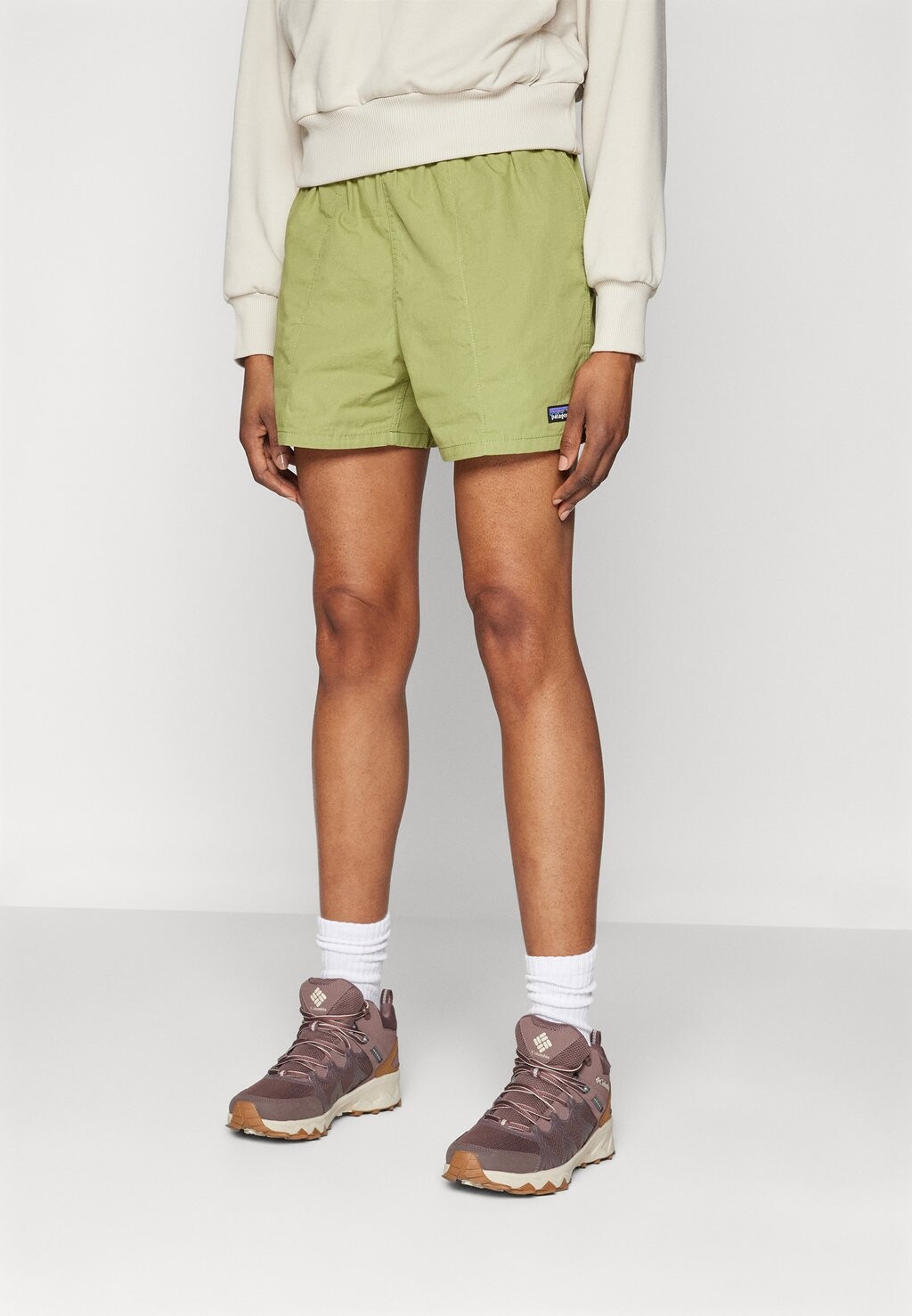 

Шорты для активного отдыха FUNHOGGERS SHORTS Patagonia, цвет buckhorn green