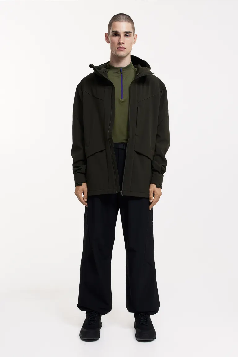 

Водоотталкивающая куртка из софтшелла H&M, зеленый