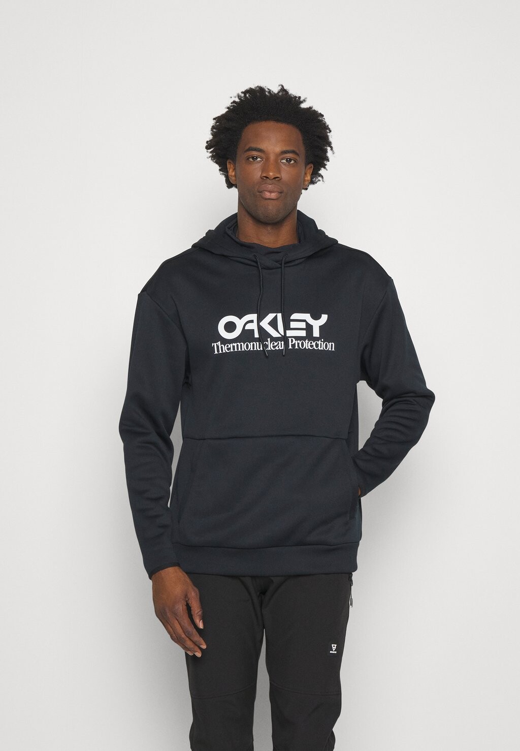 

Толстовка Oakley RIDER LONG 2.0 HOODIE, цвет black/white