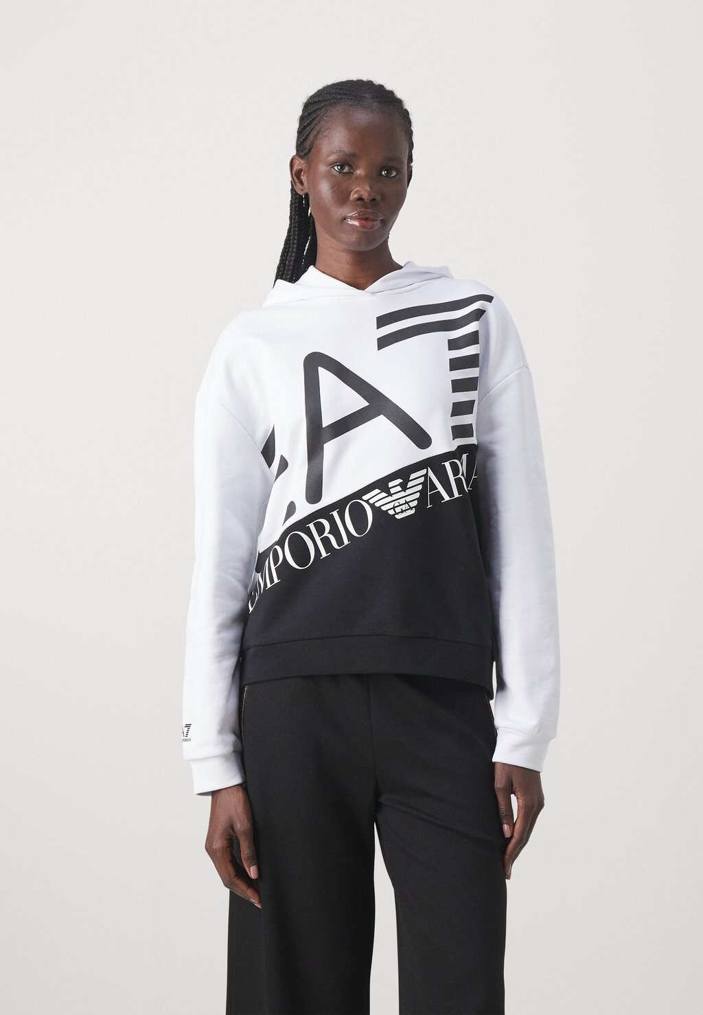 

Толстовка EA7 Emporio Armani, белый/черный