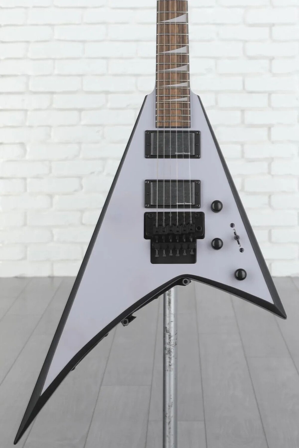 

Jackson X Series Rhoads RRX24 — линкор серый с черными фасками