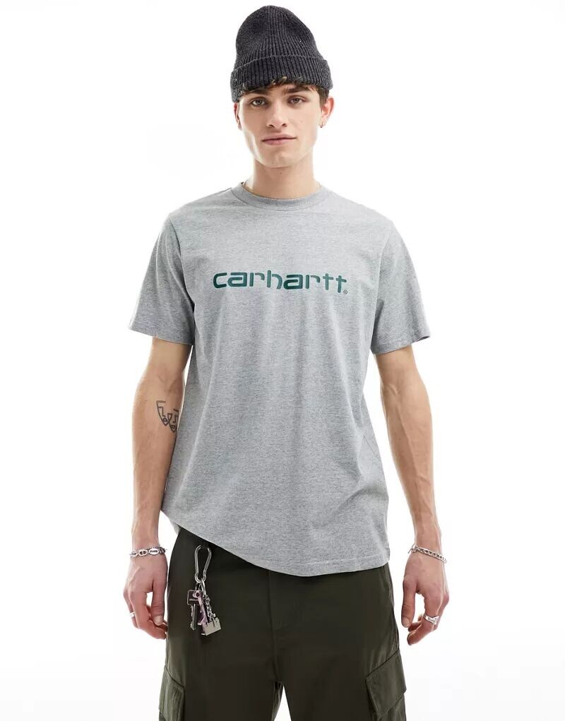 

Серая футболка с надписью Carhartt WIP
