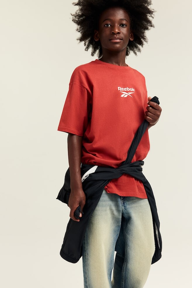 

Футболка с мотивом H&M, красный