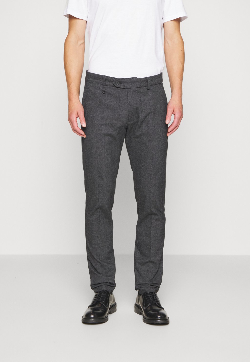 

Брюки Bryan Skinny Fit Trousers Antony Morato, черный