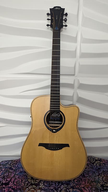 цена Акустическая гитара Lag Tramontane THV30DCE - Natural