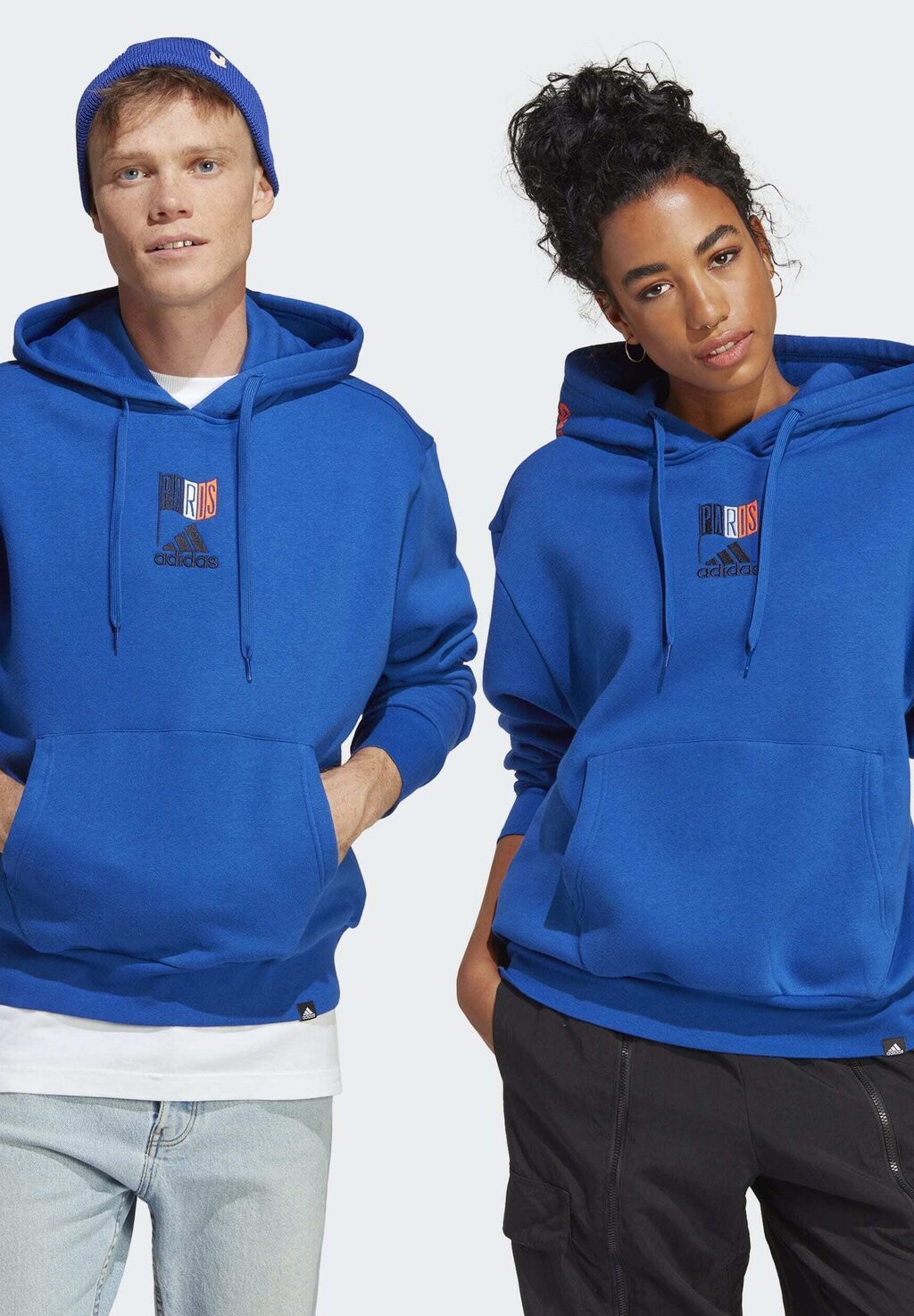 

Толстовка с капюшоном Adidas