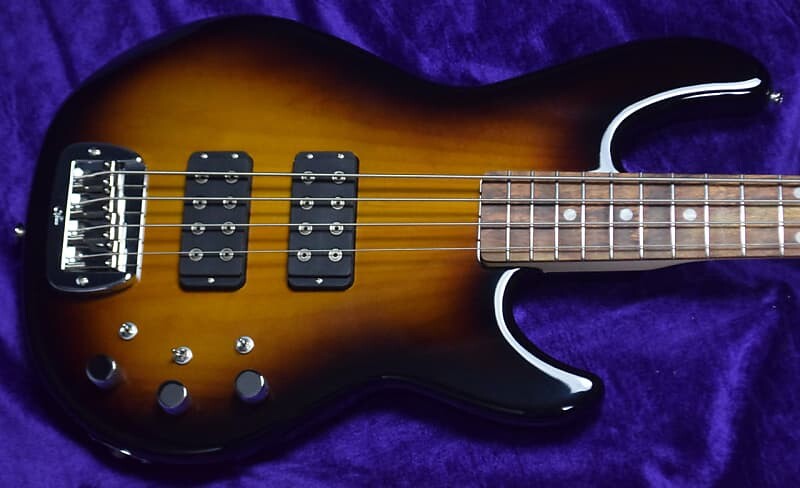 

Басс гитара G&L L-2000, Tobacco Burst / Quartersawn Neck / Carribean Rosewood