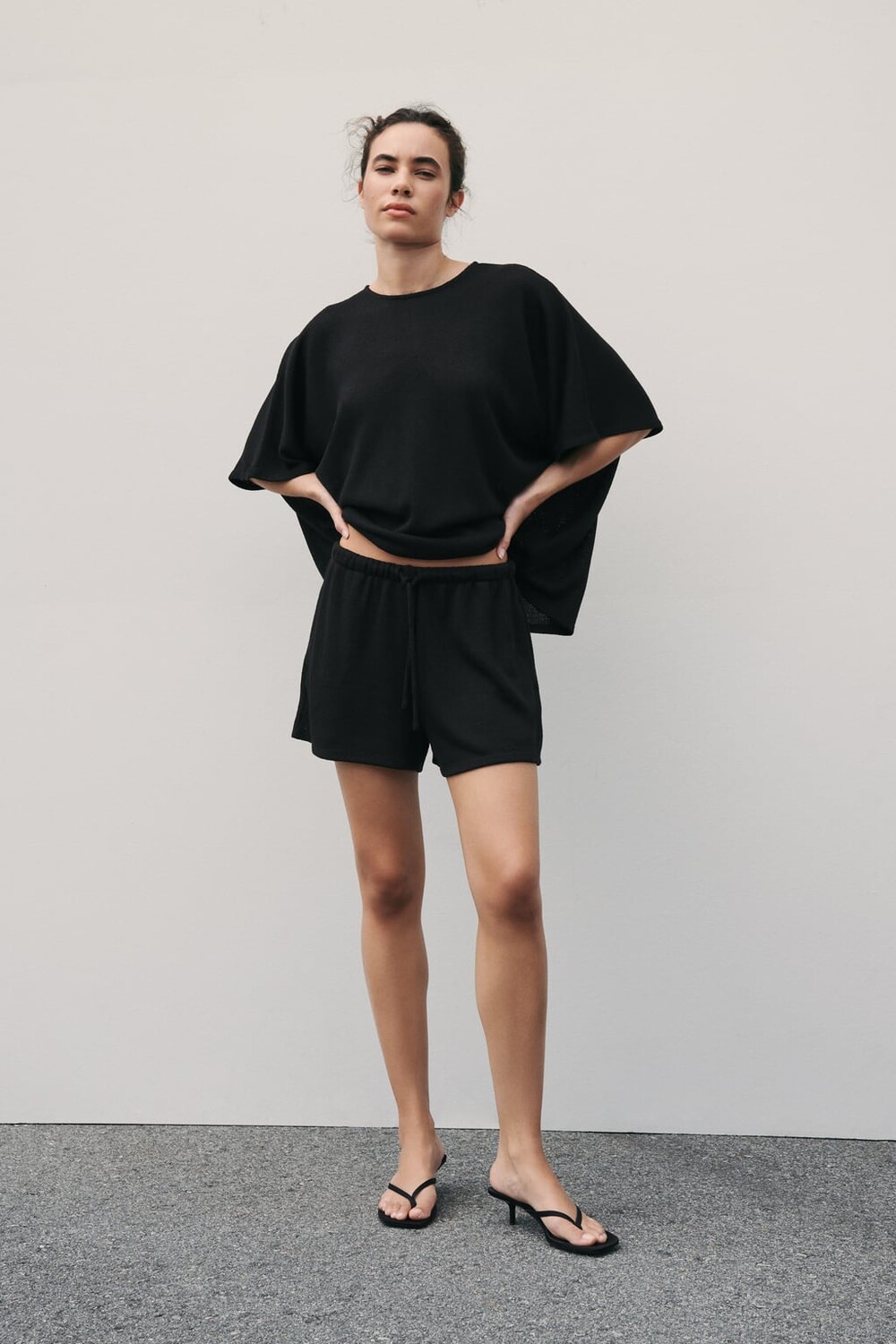 

Трикотажные шорты ZARA, черный