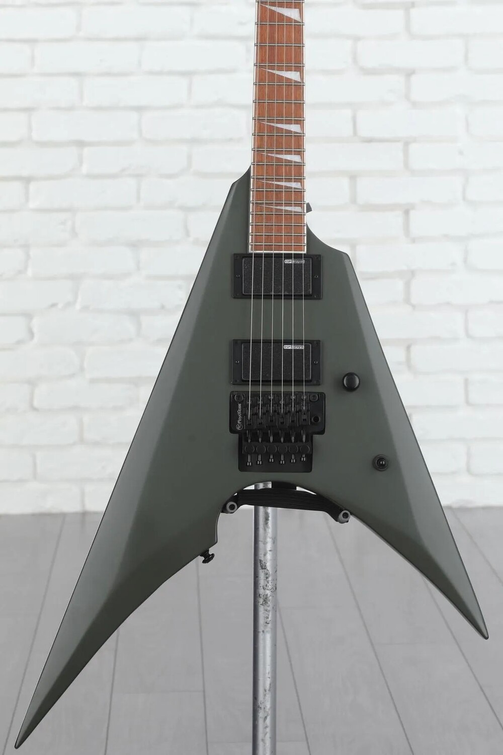 

Электрогитара ESP LTD Arrow-200 - военный зеленый