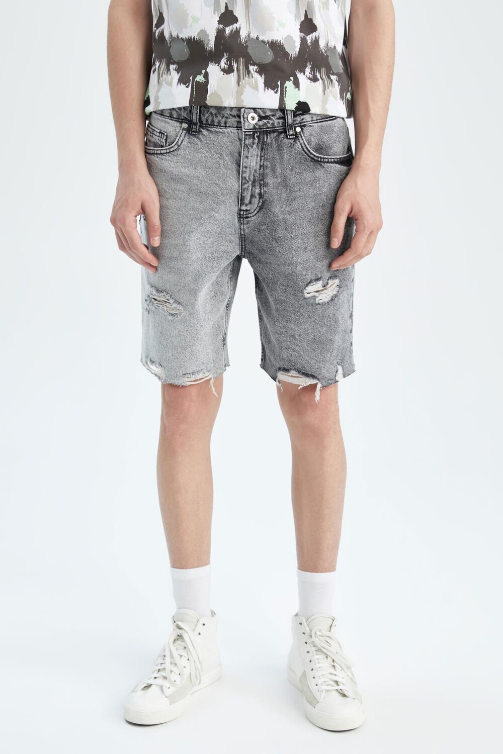 

Джинсы Slim Fit Бермуды DeFacto, черный