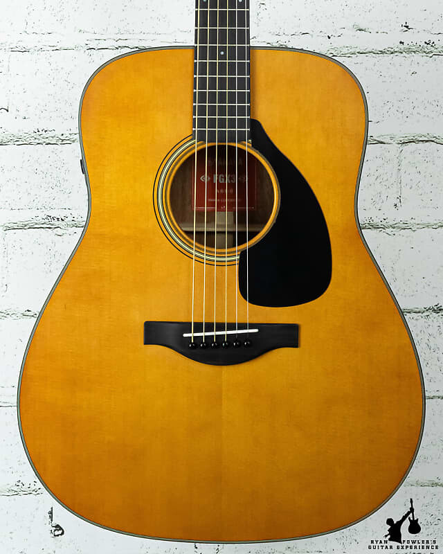 

Акустическая гитара Yamaha Red Label FGX3 Acoustic-Electric w/ bag