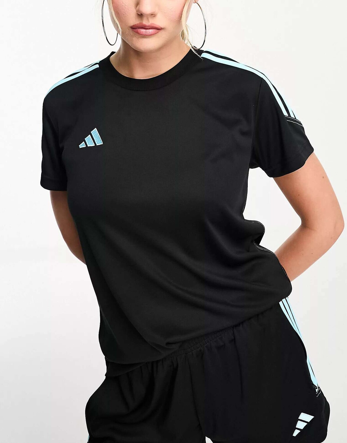 

Черная футболка adidas Football Tiro adidas performance, Черный