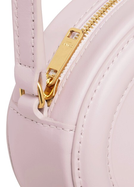 

Овальный кошелек через плечо Cuir Triomphe из гладкой телячьей кожи Celine