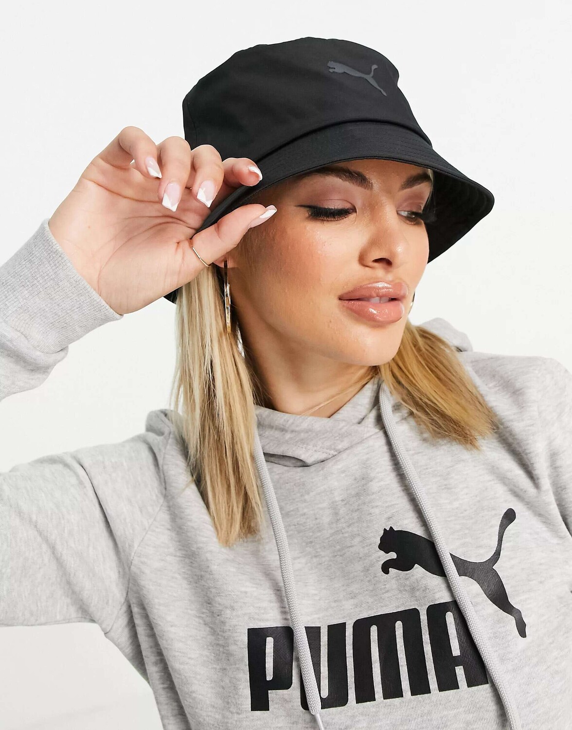 

Черная панама Puma