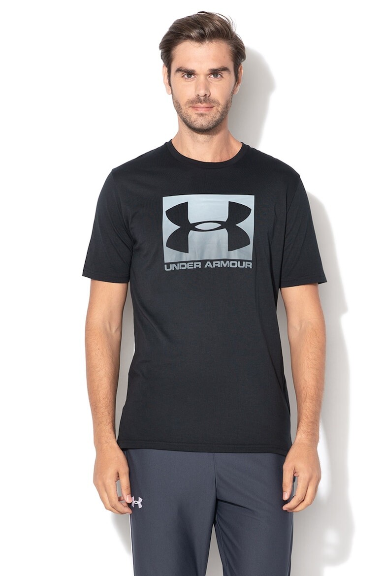 

Спортивная футболка в коробочке с логотипом Under Armour, черный