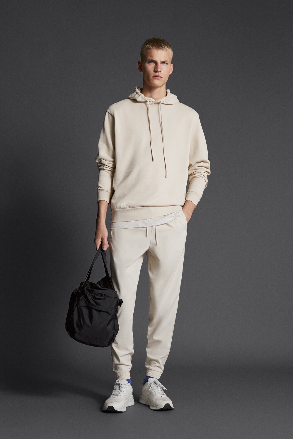 

Худи с принтом hatthanan Zara, экрю, Серый