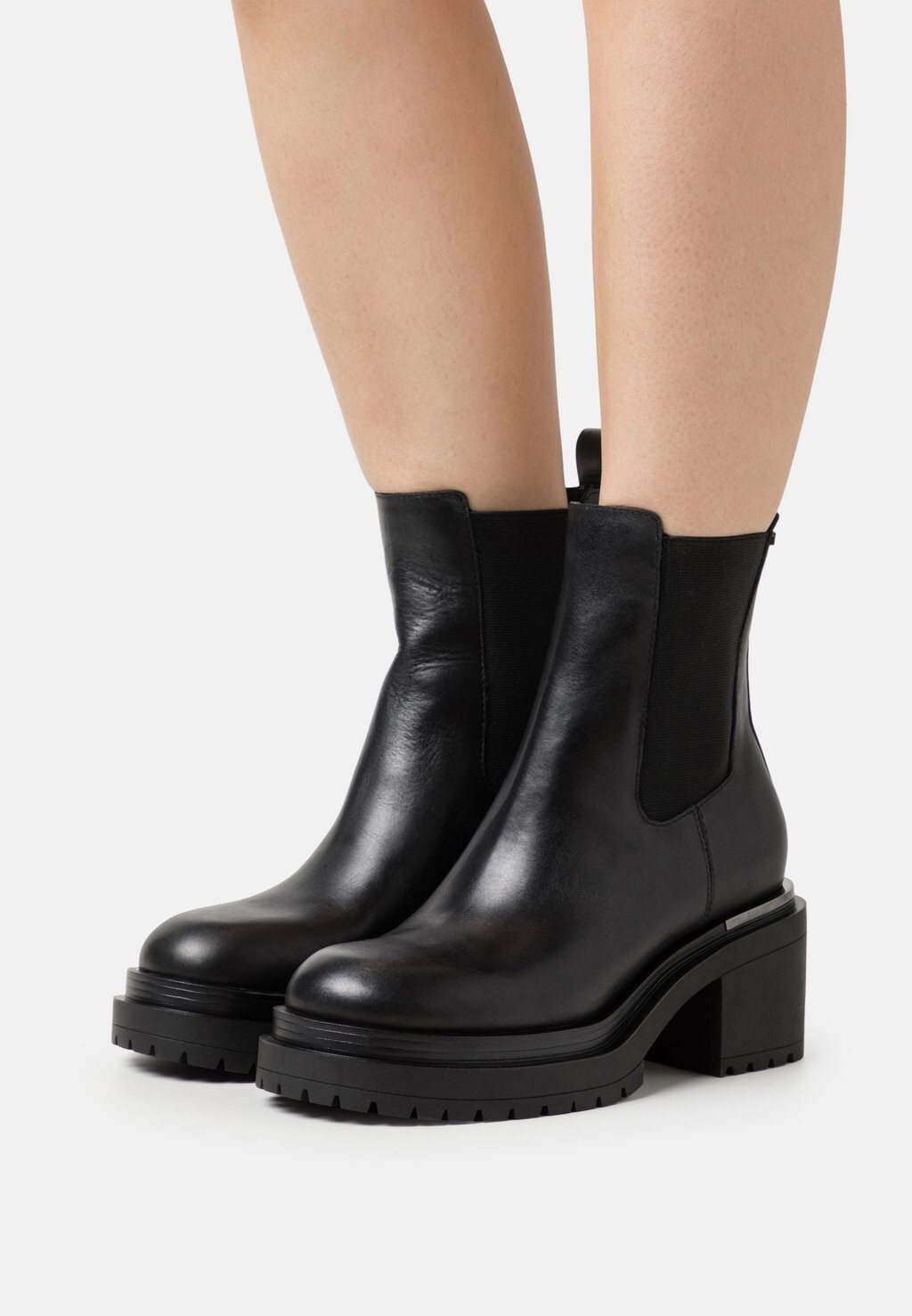 

Ботильоны на платформе PATRIA CHELSEA DKNY, черный