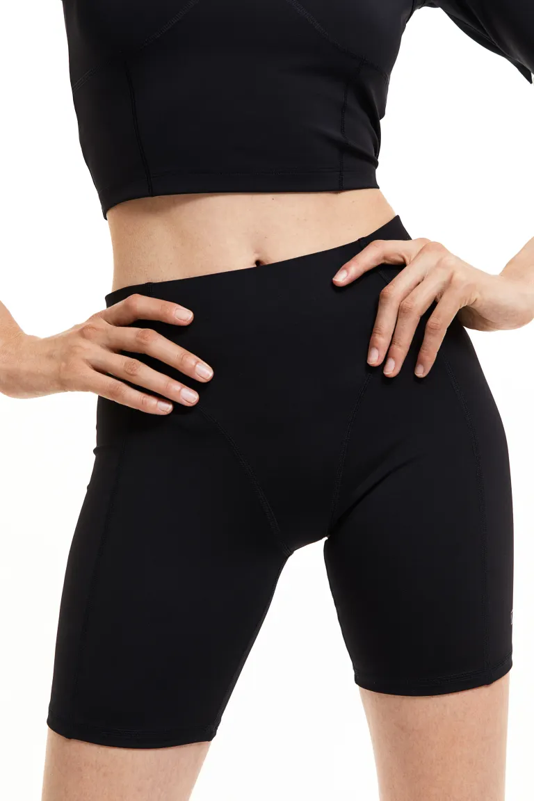 

Короткие спортивные леггинсы от drymove H&M, черный