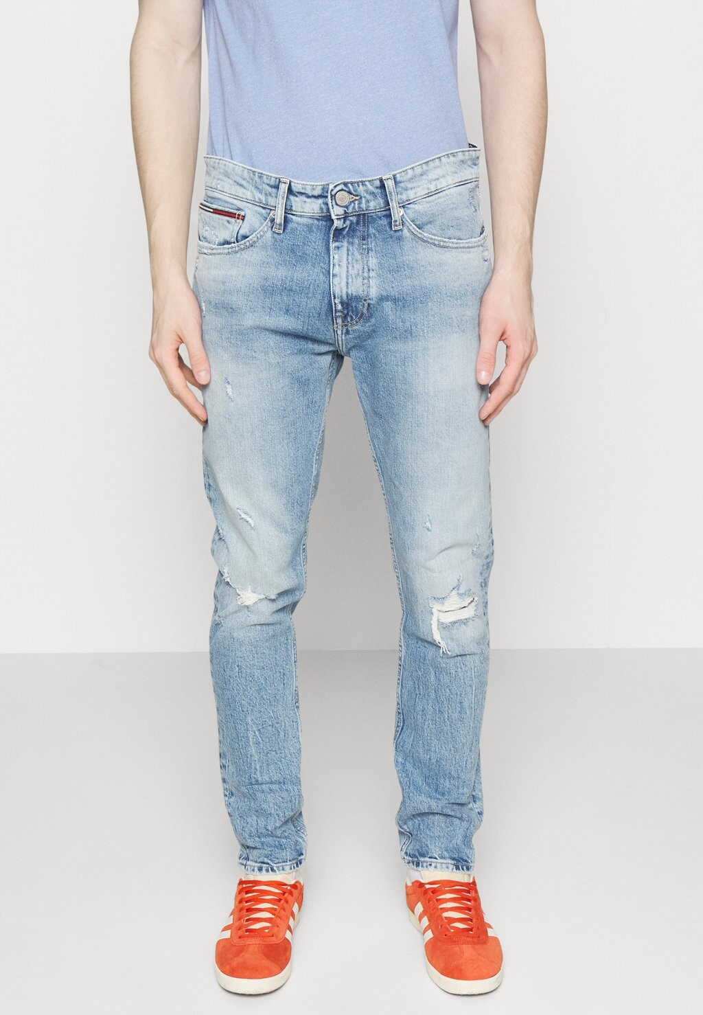 

Джинсы Tapered Tommy Jeans