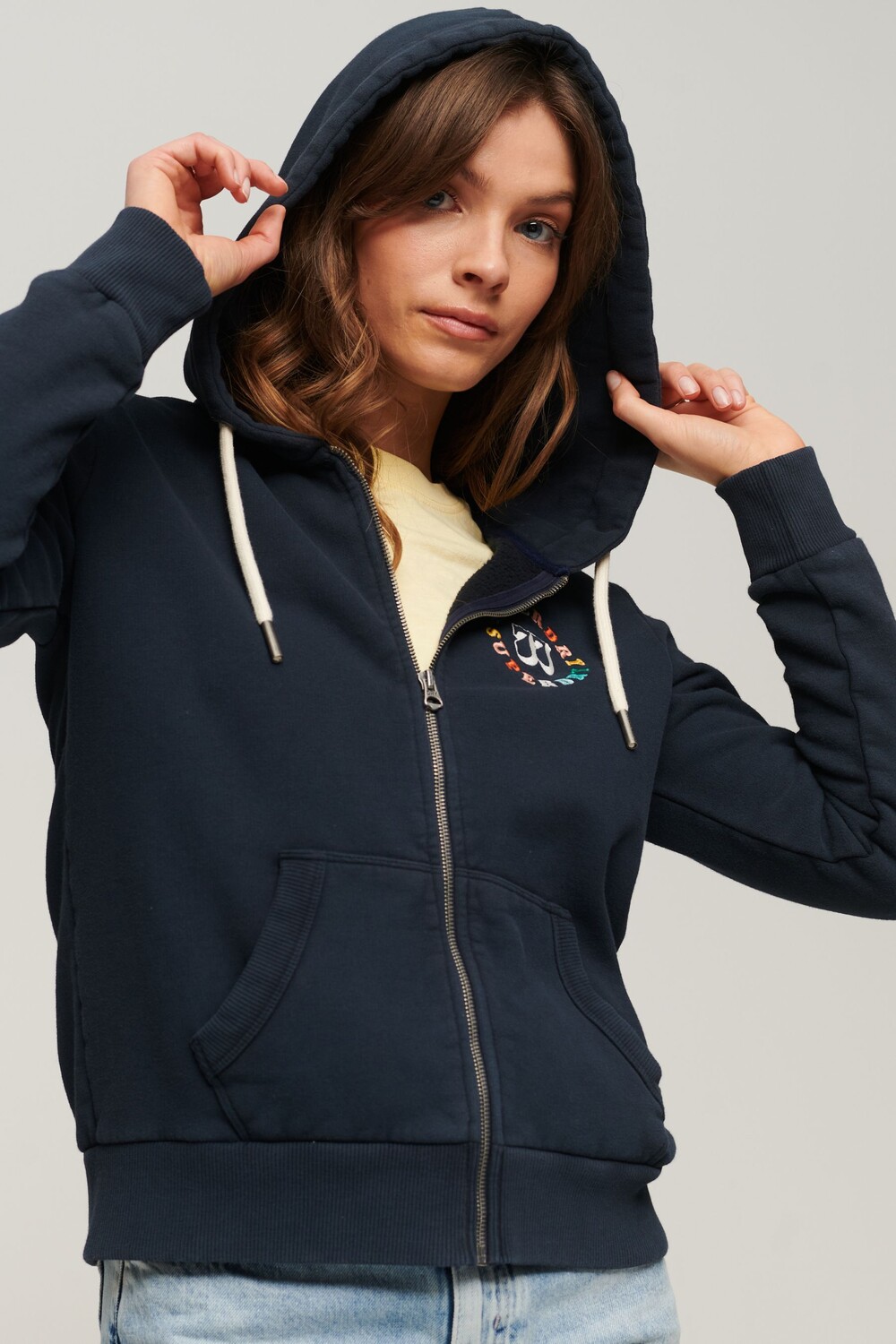 

Худи на молнии с радужным мотивом Superdry, синий