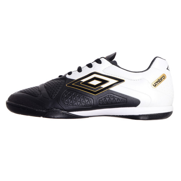 

Кроссовки eclipse ic Umbro