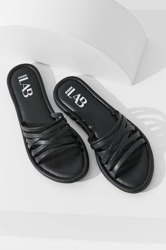 

Кожаные шлепанцы Answear Lab, черный
