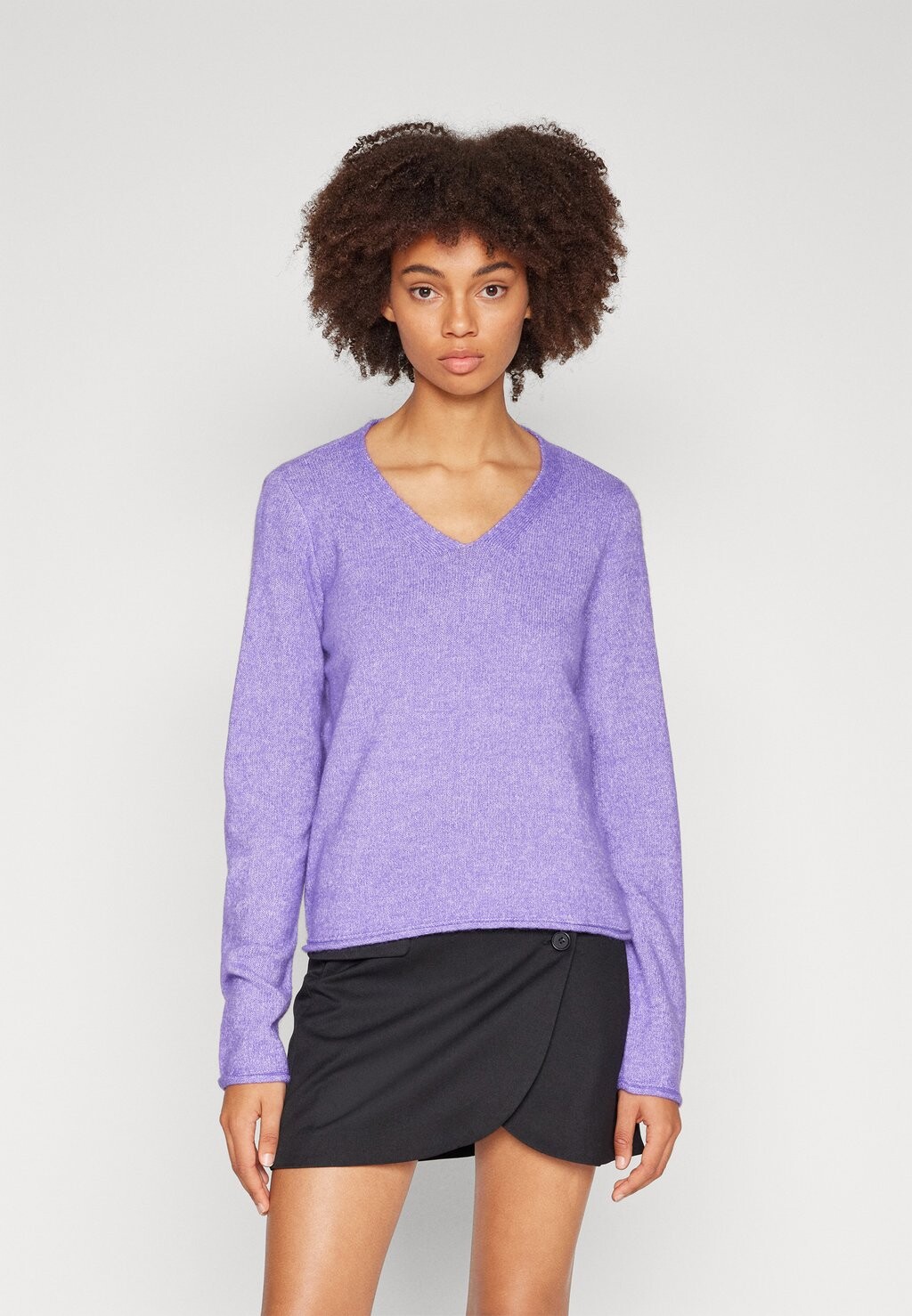 

Свитшот Vero Moda VMRAIN ПУЛОВЕР С V-ОБРАЗНЫМ ВЫРЕЗОМ, цвет passion flower
