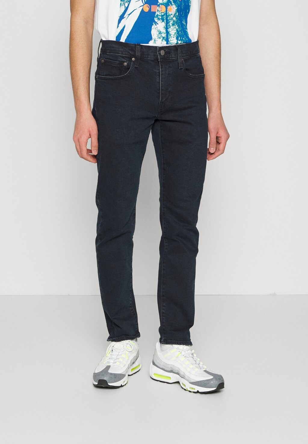 

Джинсы прямого кроя Levi's