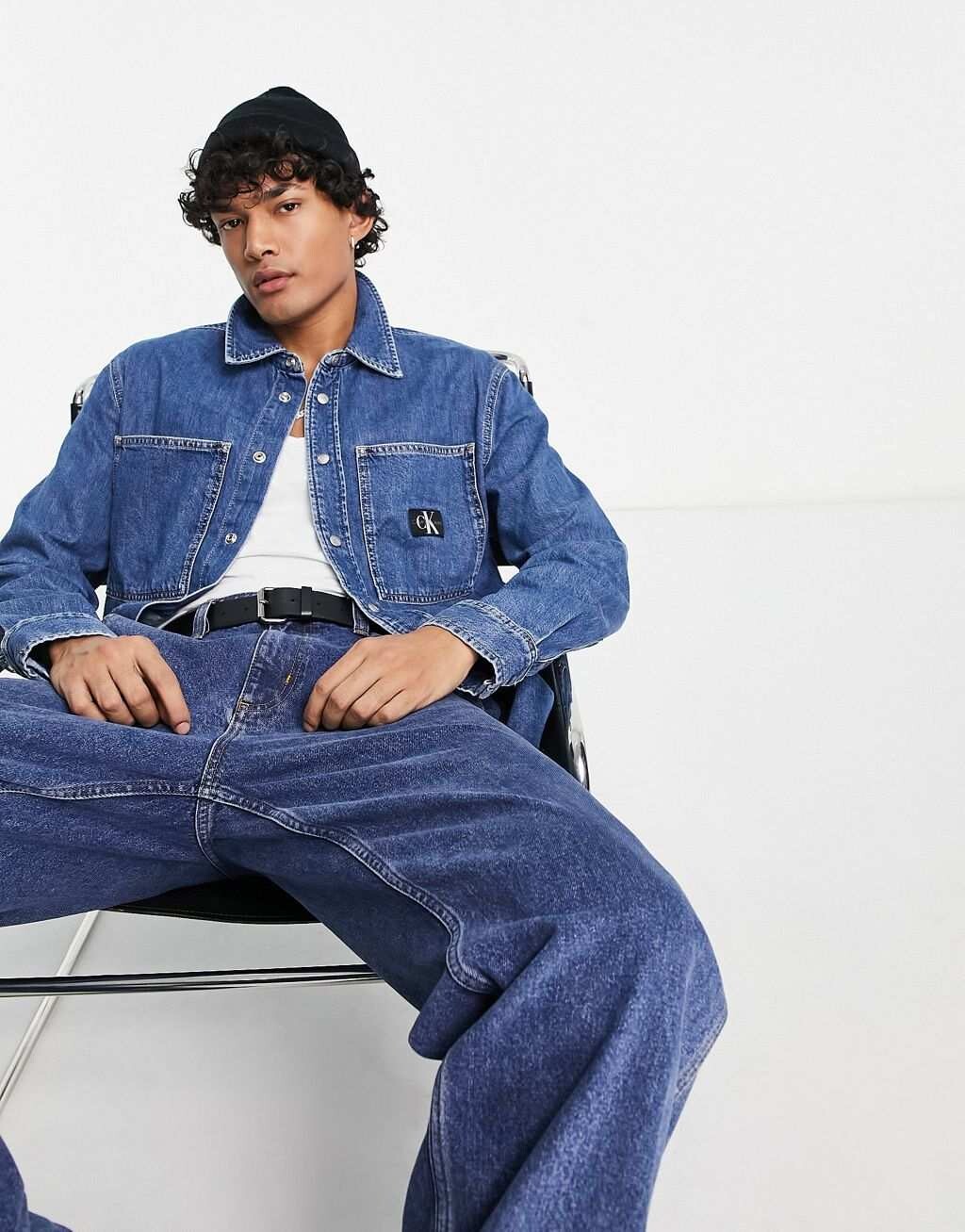 

Джинсовая рубашка свободного кроя с линейным логотипом Calvin Klein Jeans средней стирки