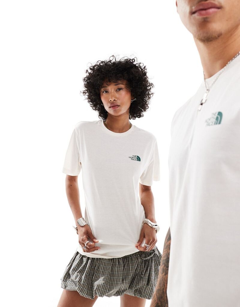 

Белая футболка с маленьким логотипом The North Face Simple Dome
