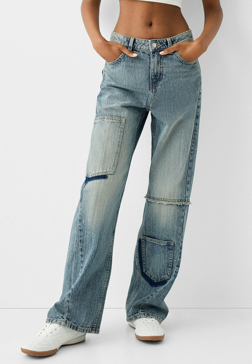 

Джинсы-сигареты Wide Baggy Worker Bershka, цвет light blue