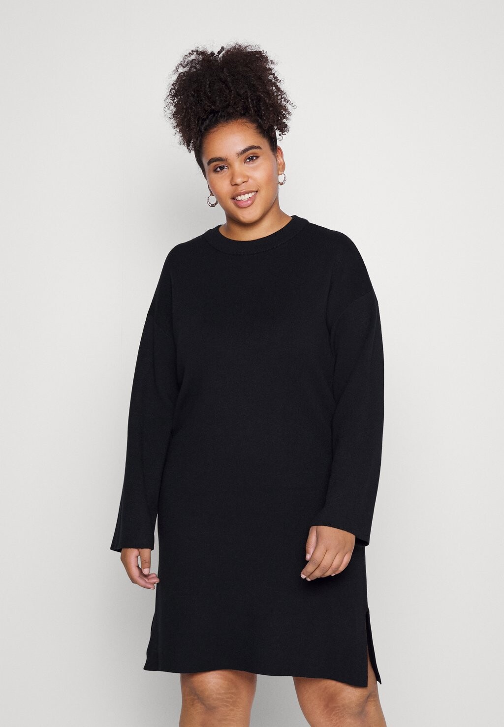 

Трикотажное платье Vero Moda с круглым вырезом, черный