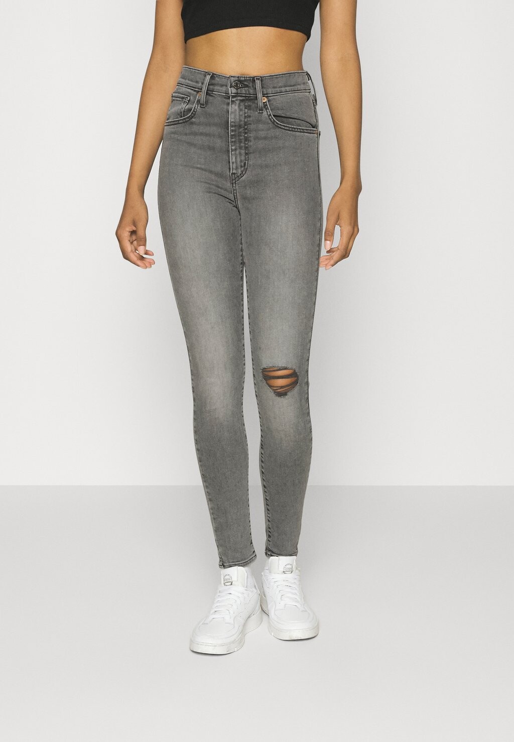 

Джинсы Skinny Fit серого цвета, заношенные Levi's