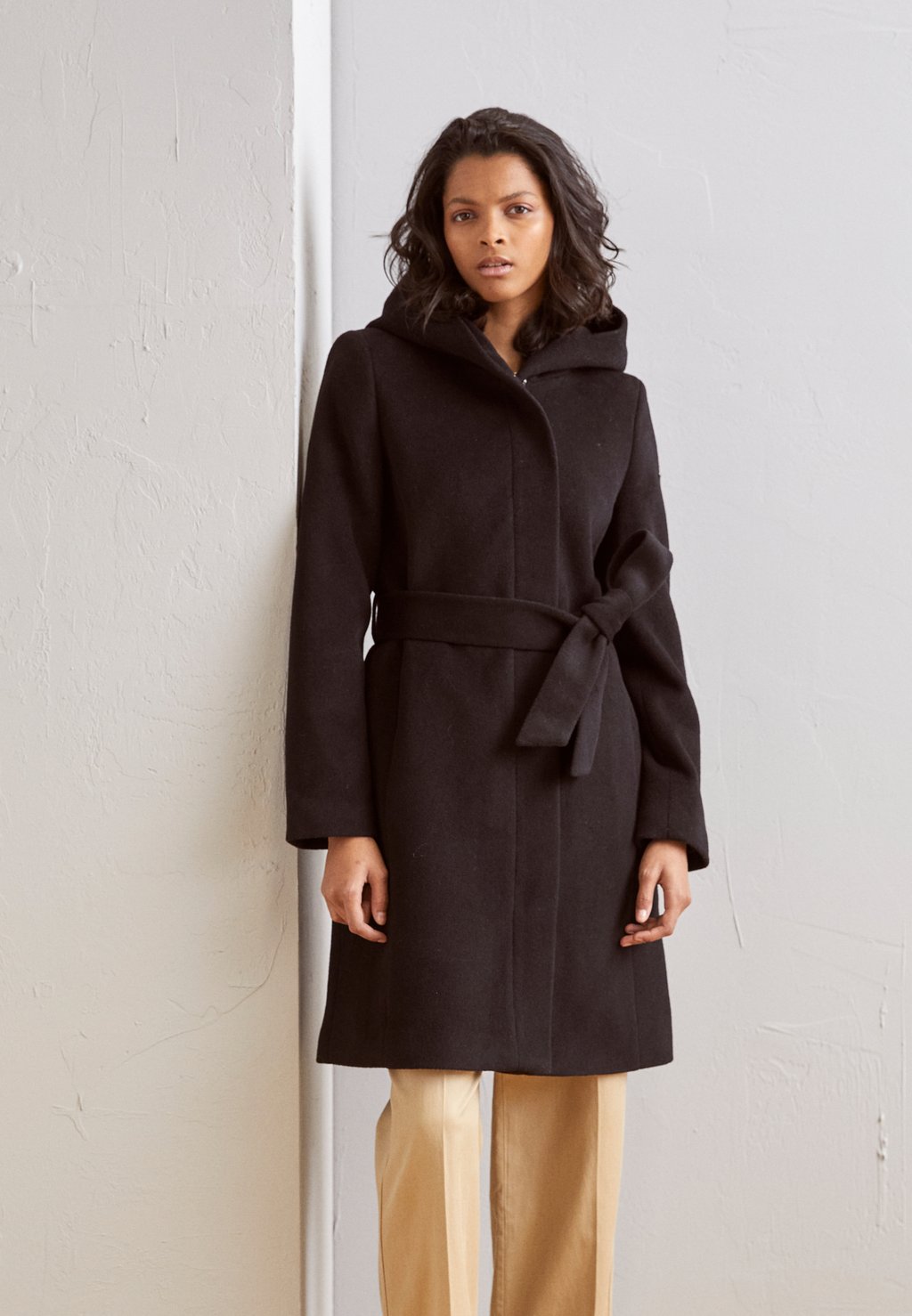 Классическое пальто Esprit, черный пальто esprit city черный