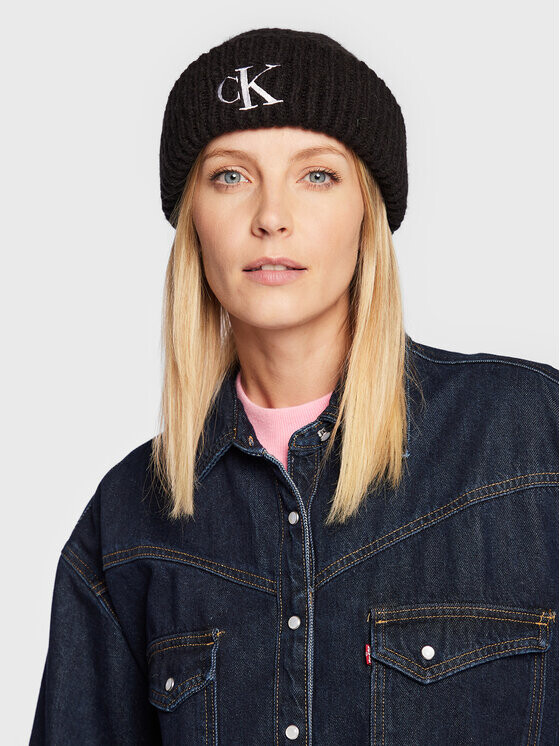 

Кепка Calvin Klein, черный