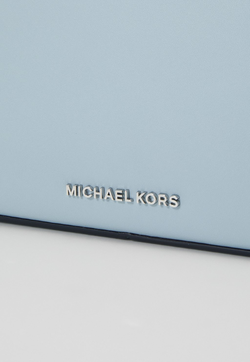 

Сумочка EMPIRE MICHAEL Michael Kors, светло-голубой