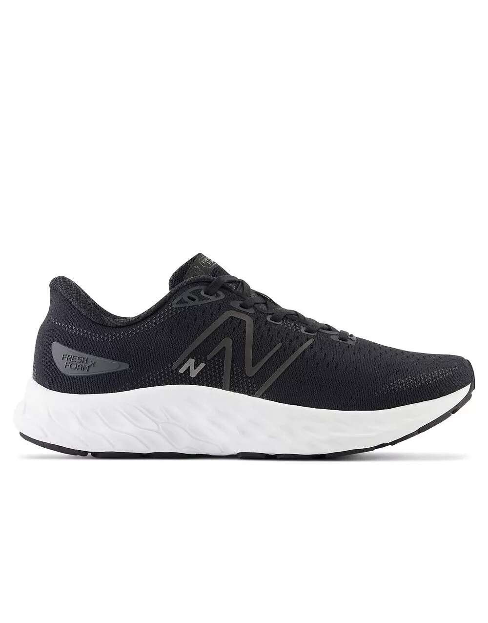 

Черные кроссовки New Balance Fresh Foam x evoz st