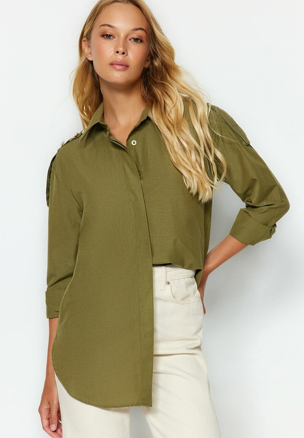 

Блузка-рубашка Trendyol, цвет khaki