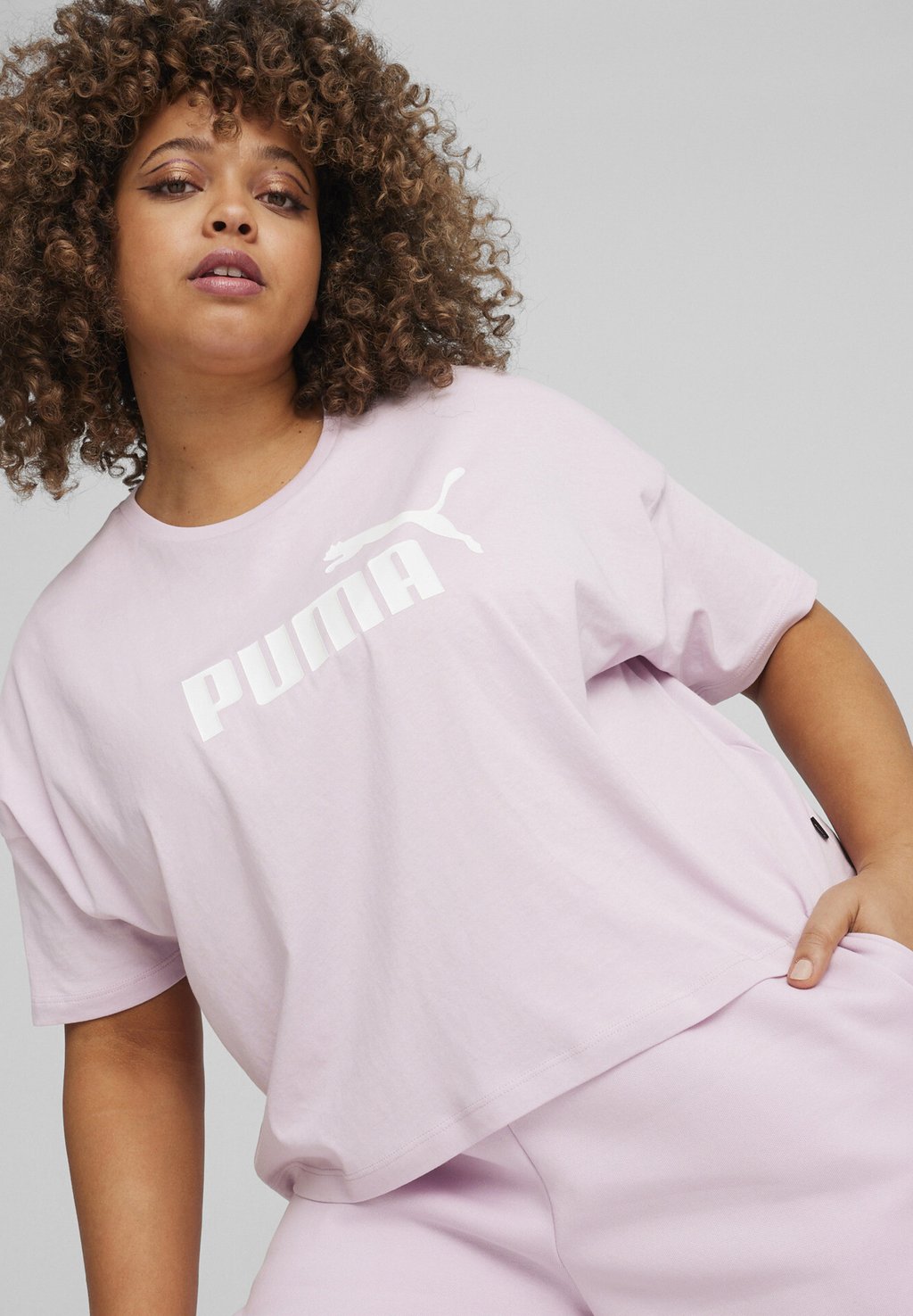 

Футболка с принтом CROPPED LOGO TEE Puma, цвет grape mist