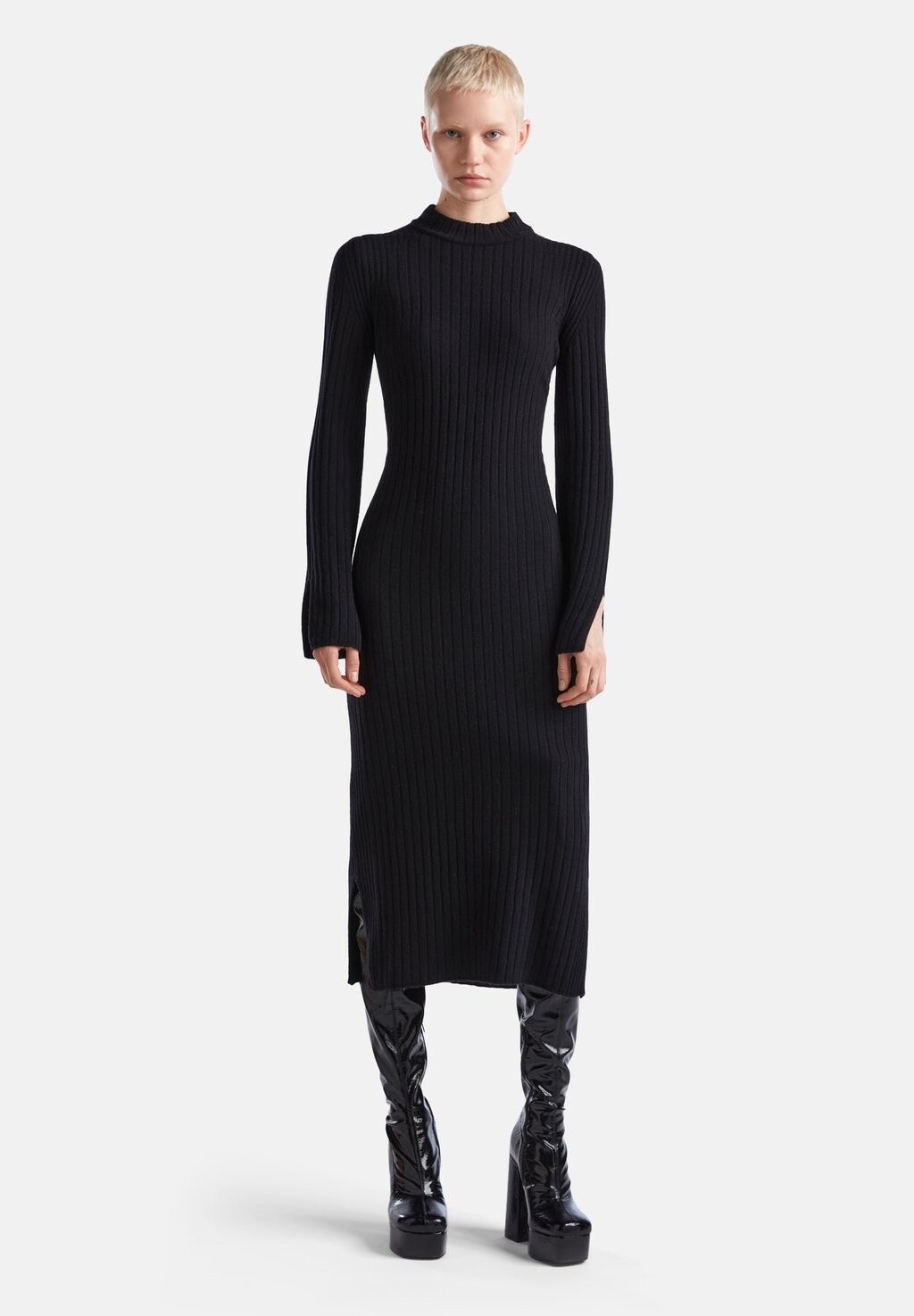 

Длинное платье In Flat Turtlenece Vente United Colors of Benetton, черный