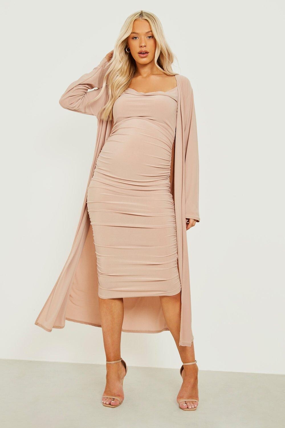 

Платье с вырезом-хомутом и пальто для беременных Boohoo, серый