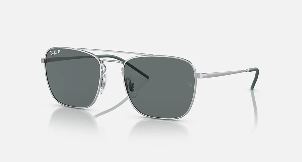 

Солнцезащитные очки Ray-Ban RB3588, серый
