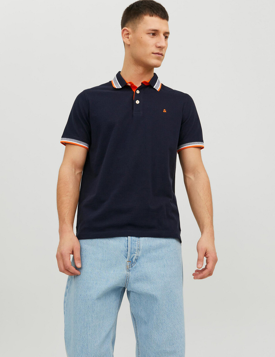 

Рубашка-поло приталенного кроя из чистого хлопка с кончиками JACK & JONES, темно-синий