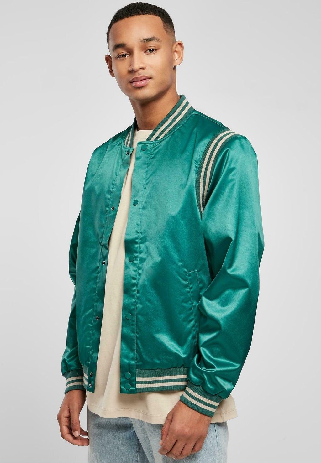 

Бомбер Urban Classics