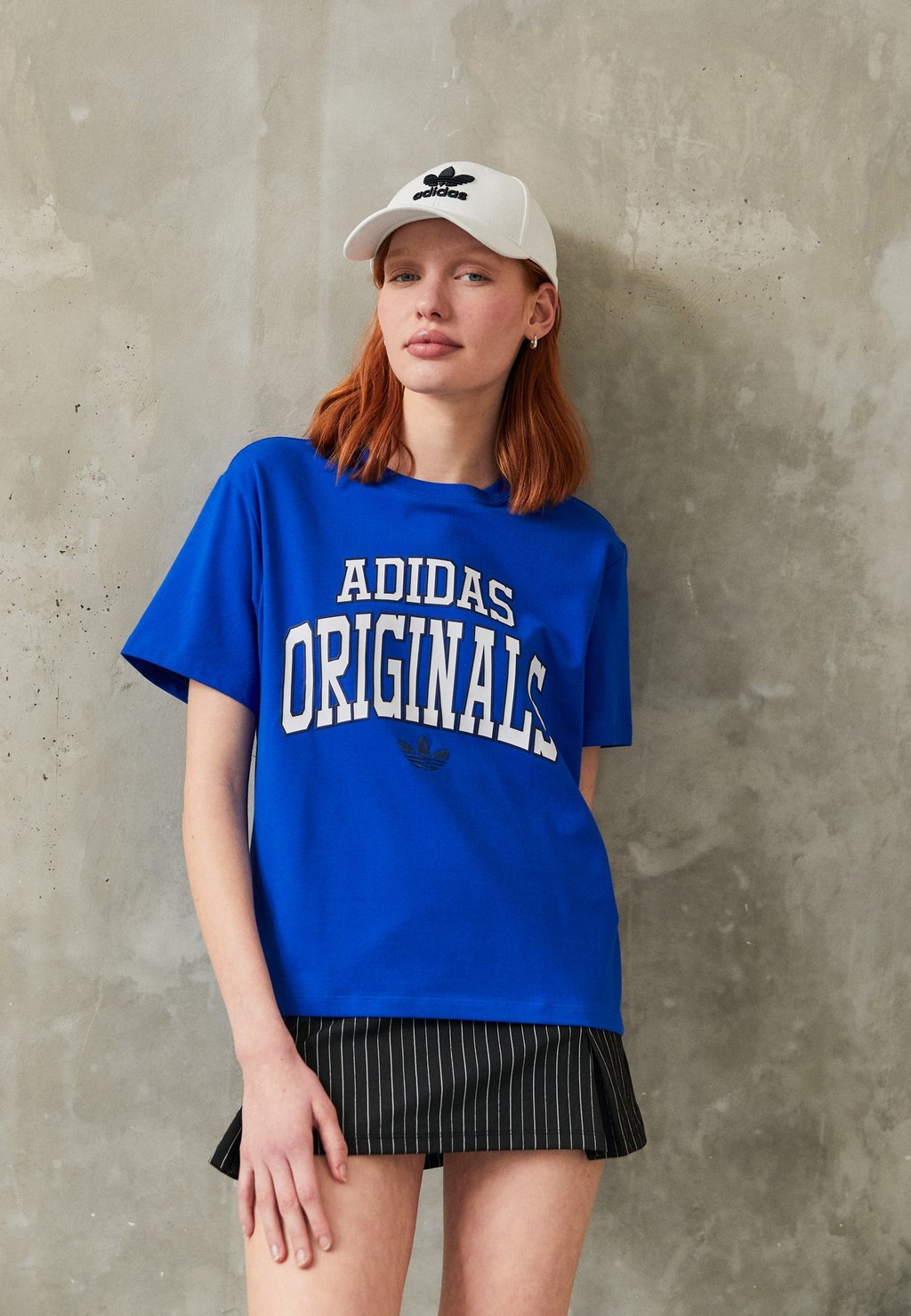 

Футболка с принтом adidas Originals, Синий