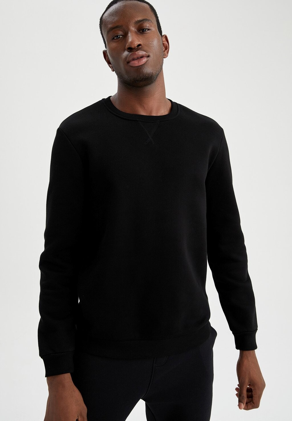 

Толстовка REGULAR FIT DeFacto, цвет black