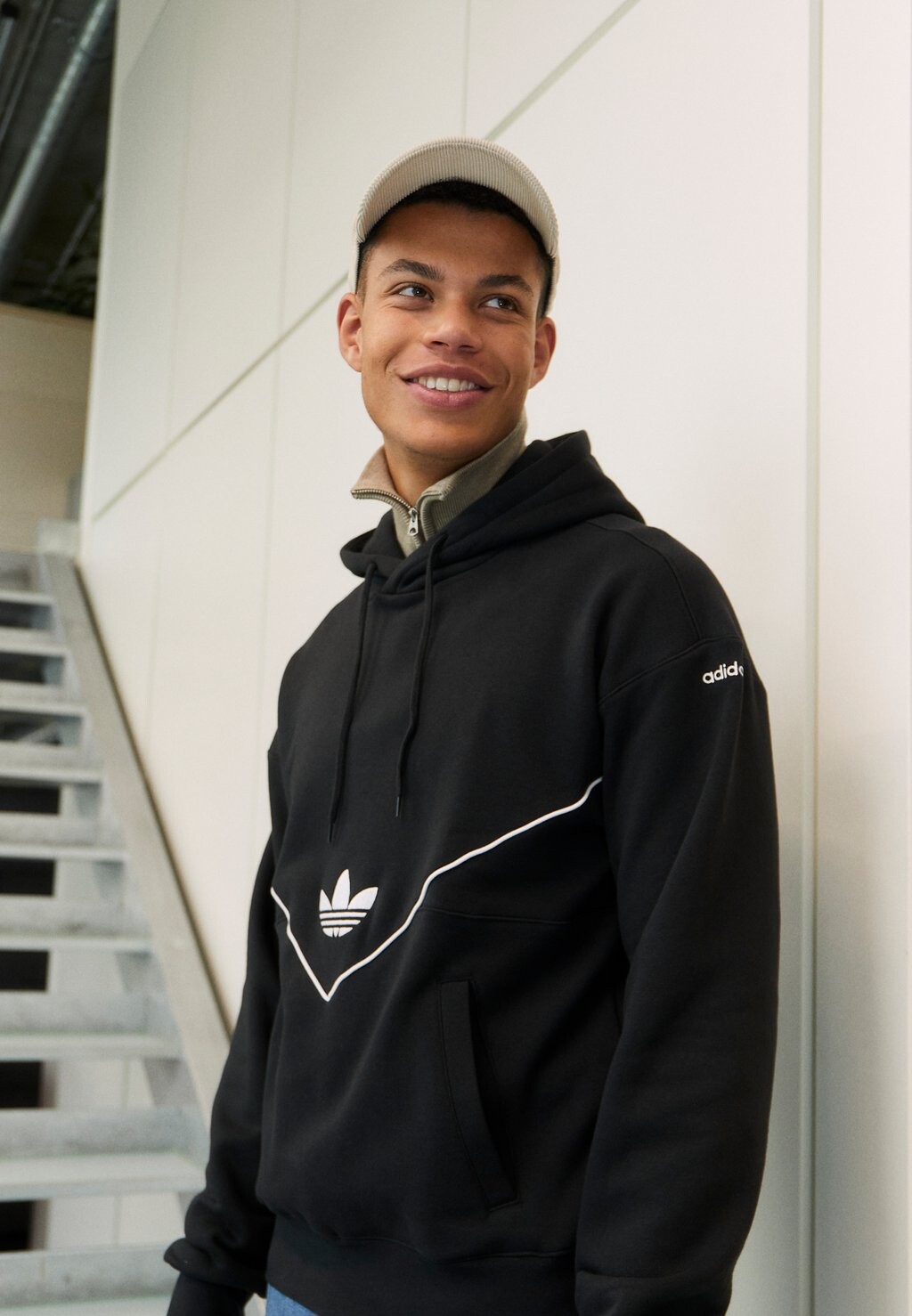 

Худи adidas Originals, черный
