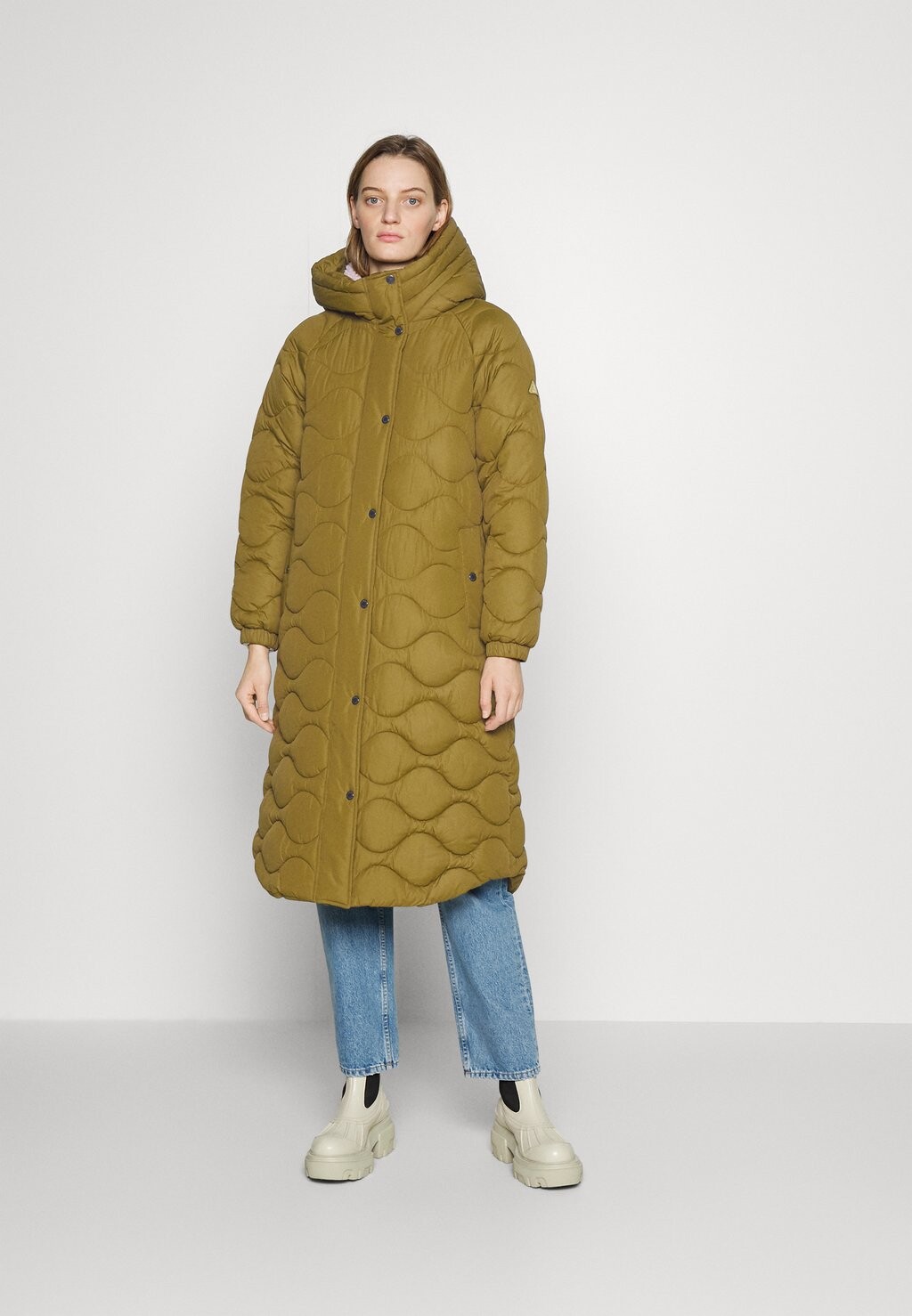 

Зимнее пальто Barbour